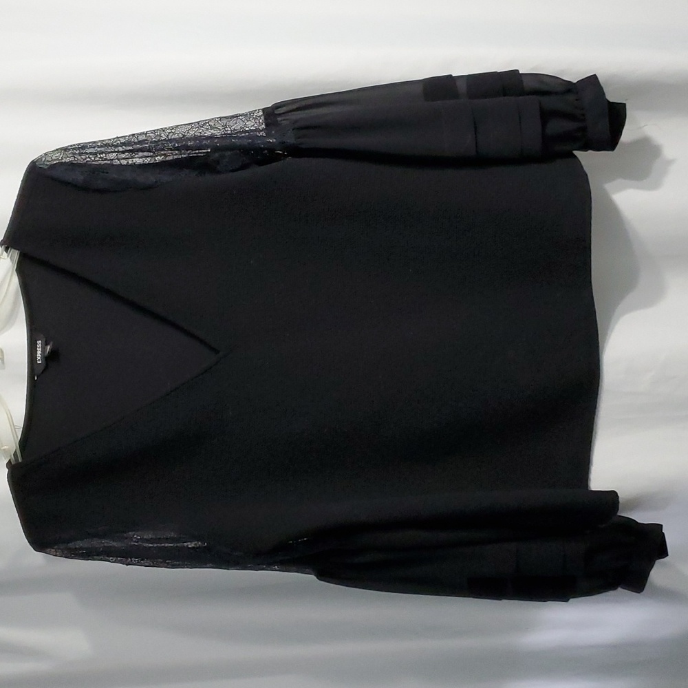 Express Lacey Long Sleeve shirt